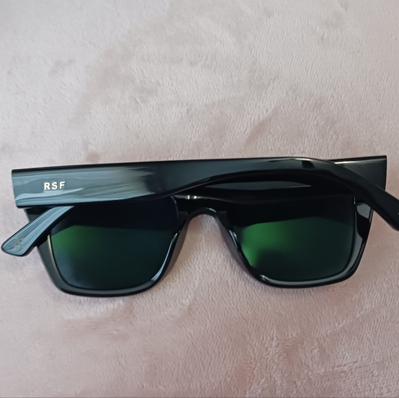Sunglasses - Picture 6 of 13